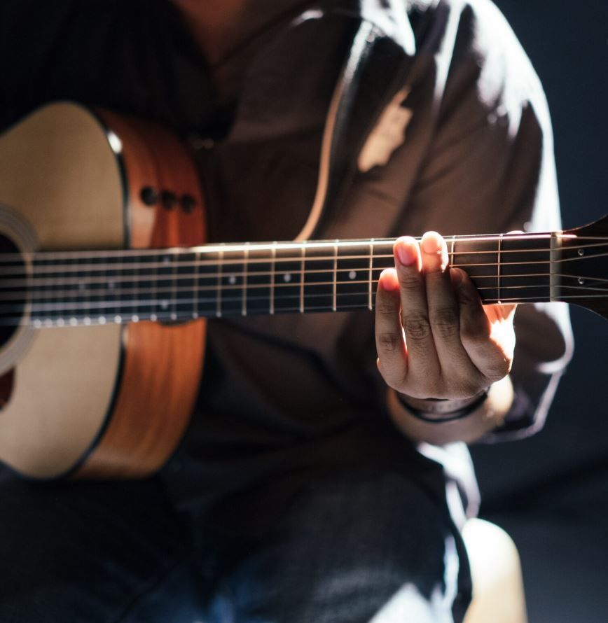 Live acoustic music playing at the Greenman Inn